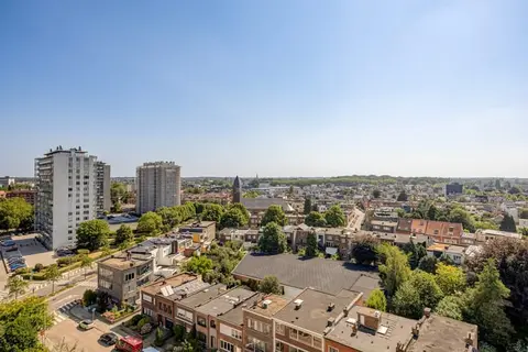 Ruim 2-slaapkamerappartement met prachtig uitzicht in Ber...
