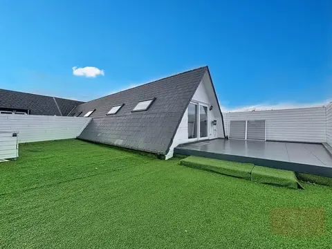 Loft op 1ste verdieping met 2 slaapkamers, zonneterras en...
