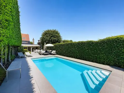 House with swimming pool and sunny terrace for sale in Aalst