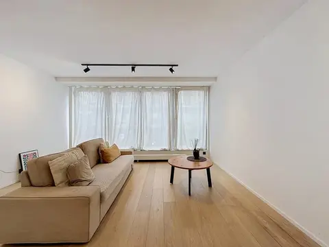 CITY CENTRE | Renovated 1-bedroom apartment