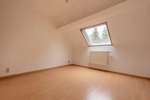 MAISON - 3CH + BUREAU - IDEALEMENT SITUEE DANS LE CENTRE !