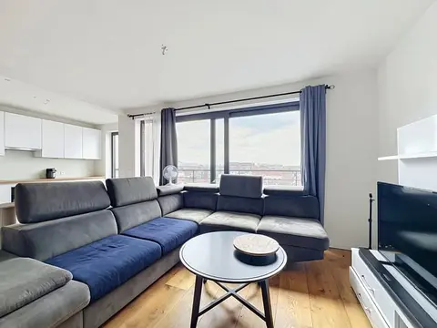 Bright 2-bedroom apartment with terrace!