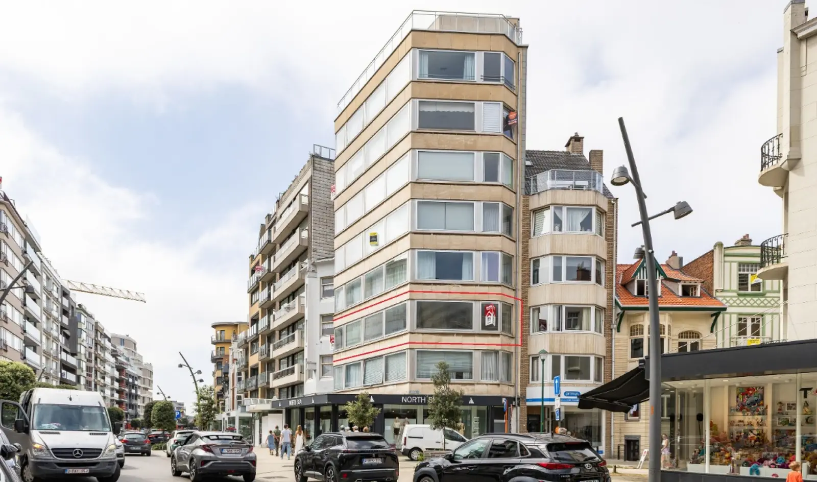 Ruim 2-slaapkamerappartement te koop in De Panne