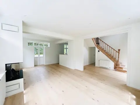 Albert Bechet neighbourhood, opposite the Royal Golf Clubs
