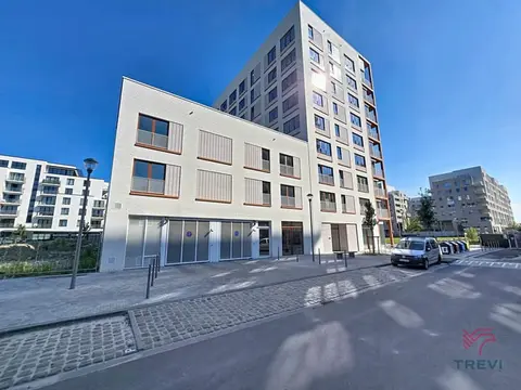 2 bedroom flat in a recently completed development