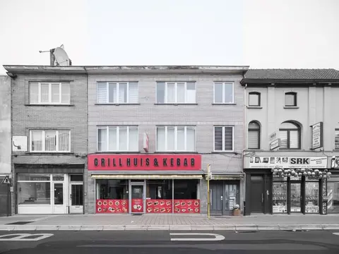 Trading house with versatile opportunities in Ghent.