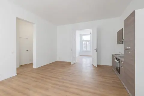 Ixelles: Renovated 95 m² apartment with 2 bedrooms