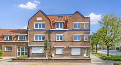 Kristus-Koning: gerenoveerd en  lichtrijk duplex appartement