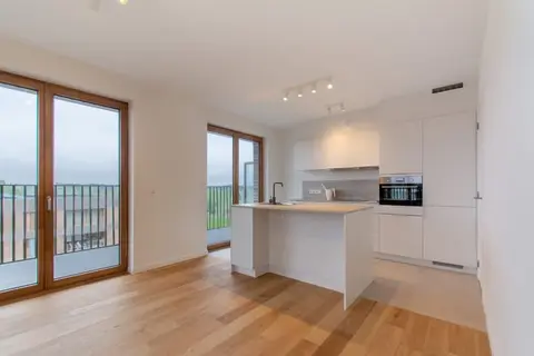 Quiet and comfortable 2br apartment with nice terrace