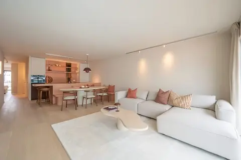 Stijlvol gerenoveerde appartement met 3 slaapkamers