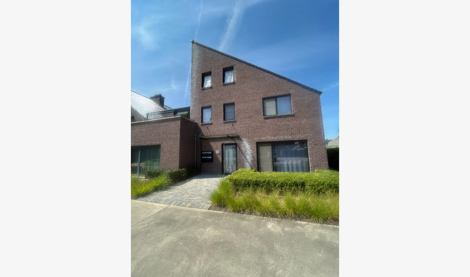 Gelijkvloers appartement met 2 slaapkamers en tuintje