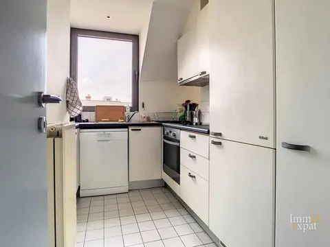 Boulevard Charlemagne, PENTHOUSE with 1 bedroom and terrace