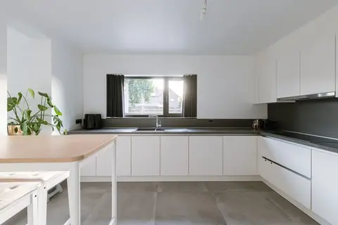 Energiezuinige open bebouwing te huur op een uitzonderlij...