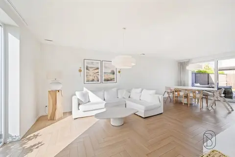 beautifully finished, recent and energy-efficient home