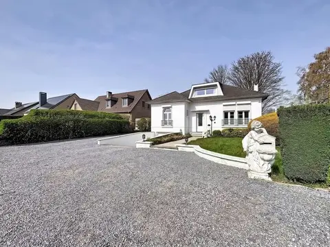 Maison 4 façades plain pied avec 4 chambres