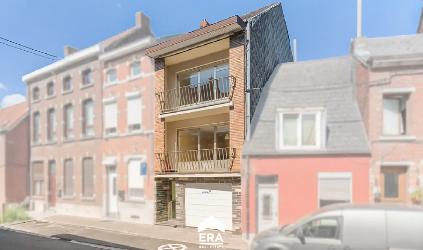 Bel-étage située au centre de Soignies avec garage et jardin