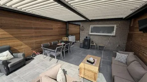 Move-in ready family home with 3 bedrooms, spacious garden,