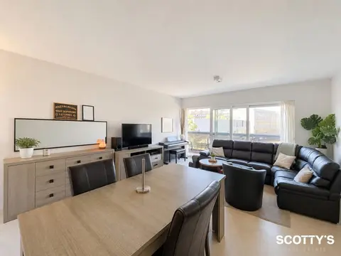 3 bedroom apartment, 2 bathrooms, 2 terraces and cellar