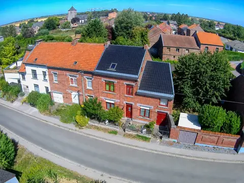 Three-sided house – Spacious and potentially spacious in the