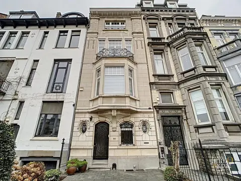 Avenue de Tervuren - Townhouse 5 bedrooms + Offices and outd
