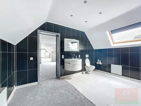 Loft op 1ste verdieping met 2 slaapkamers, zonneterras en...