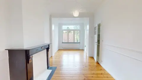 PLASKY: SUPERBE APPARTEMENT RENOVE 1 CHAMBRE +/-55M2