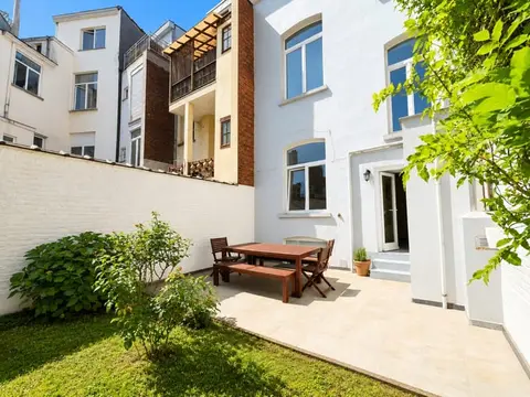 Schaerbeek, on the border with Etterbeek – EU District | ...