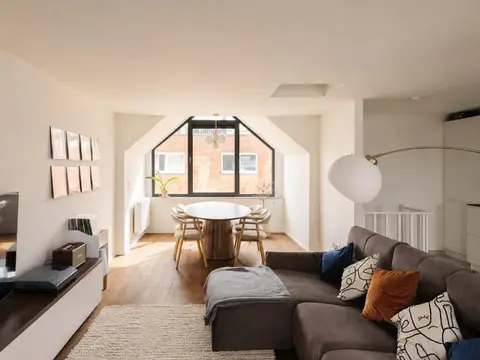 Stijlvol appartement met 2 slaapkamers en terras, centraa...