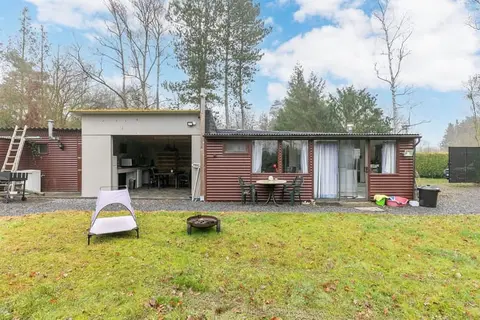 Chalet and mobile home on a 26a38ca plot.