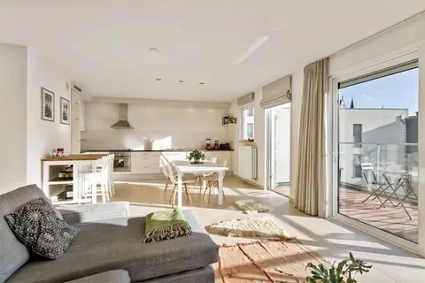 Recent appartement met ondergrondse parkeerplaats