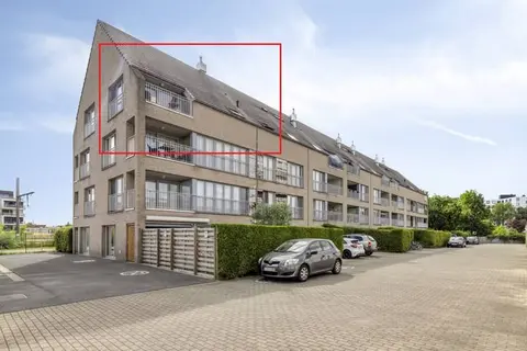Ready to move into 2 bedroom penthouse in Roeselare