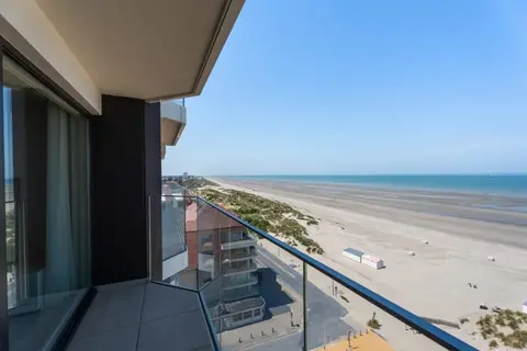 Appartement met luxueuze afwerking en frontaal zeezicht t...
