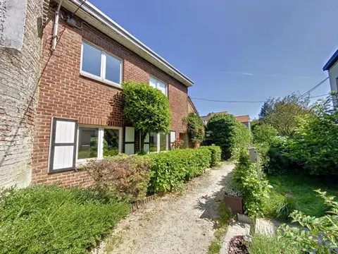 Charming house with garden