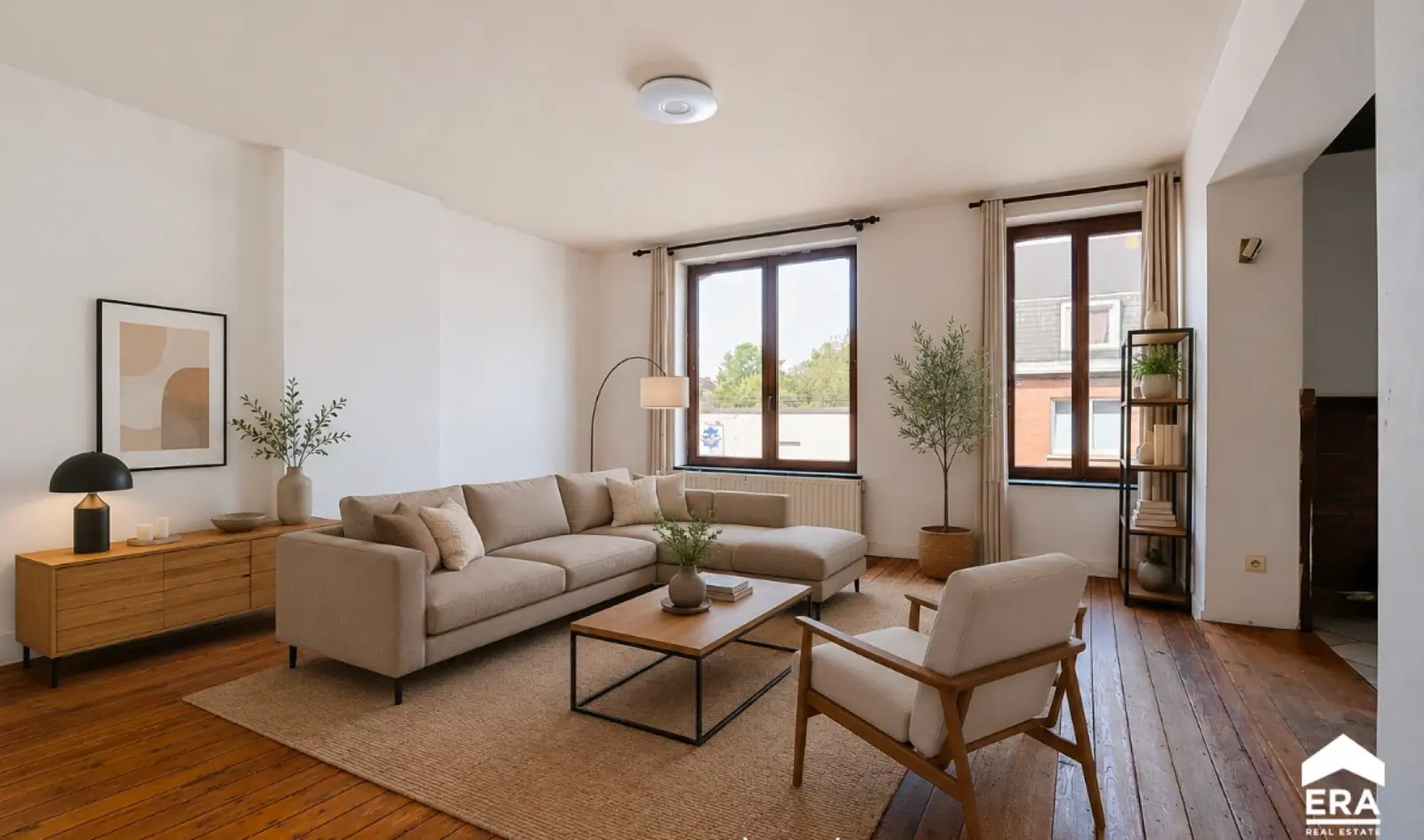 RUIM DUPLEX APPARTEMENT MET 3 SLAAPKAMERS EN TERRAS – ENORM