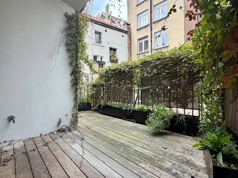 Bright Duplex with Two Terraces in the Heart of Brussels