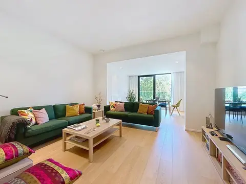 Montgomery - Stunning 2-bed apt with 2 terraces