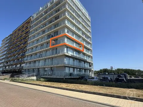 Lichtrijk appartement vlak bij het strand in Middelkerke