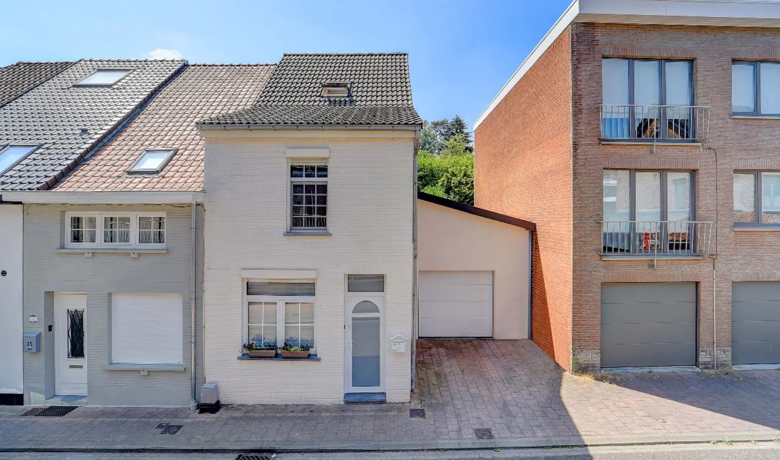 Instapklare woning met tuin in centrum Hoeilaart